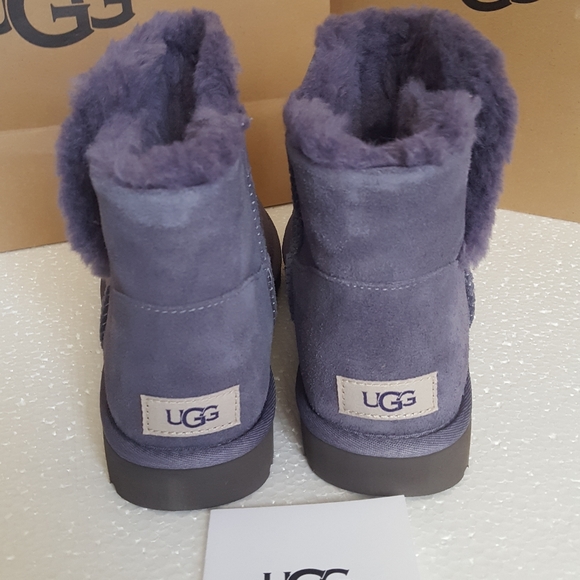 Authentic UGG mini bailey snaps - Picture 2 of 8